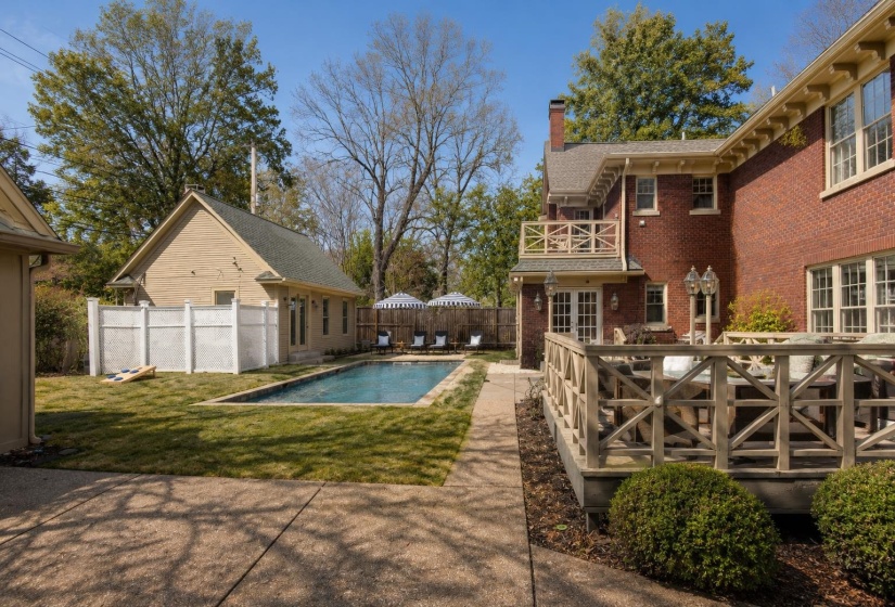777 WEST DR, Memphis, Tennessee 38112, 6 Bedroom Bedrooms, 11 Room Rooms,5.1 BathroomBathrooms,Residential,For Sale,WEST,0,10221456