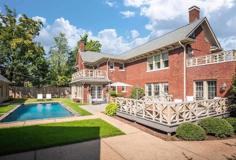 777 WEST DR, Memphis, Tennessee 38112, 6 Bedroom Bedrooms, 11 Room Rooms,5.1 BathroomBathrooms,Residential,For Sale,WEST,0,10221456
