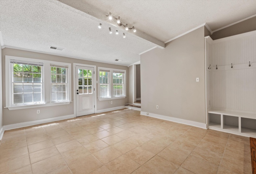 2149 ROLLING VALLEY DR, Germantown, Tennessee 38138, 4 Bedroom Bedrooms, 9 Room Rooms,2 BathroomBathrooms,Residential,For Sale,ROLLING VALLEY,0,10221186