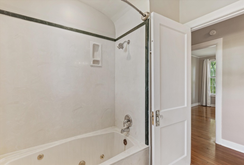2149 ROLLING VALLEY DR, Germantown, Tennessee 38138, 4 Bedroom Bedrooms, 9 Room Rooms,2 BathroomBathrooms,Residential,For Sale,ROLLING VALLEY,0,10221186