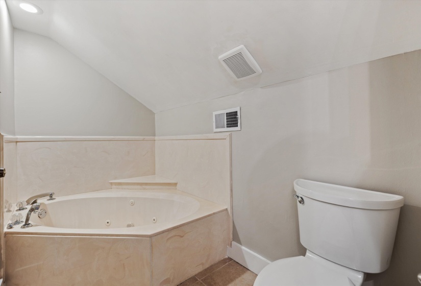 2149 ROLLING VALLEY DR, Germantown, Tennessee 38138, 4 Bedroom Bedrooms, 9 Room Rooms,2 BathroomBathrooms,Residential,For Sale,ROLLING VALLEY,0,10221186