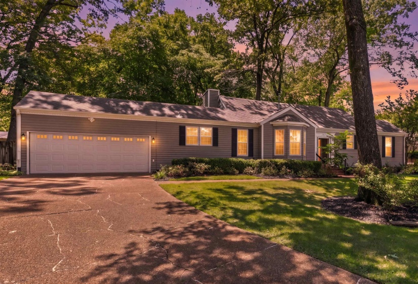 2149 ROLLING VALLEY DR, Germantown, Tennessee 38138, 4 Bedroom Bedrooms, 9 Room Rooms,2 BathroomBathrooms,Residential,For Sale,ROLLING VALLEY,0,10221186