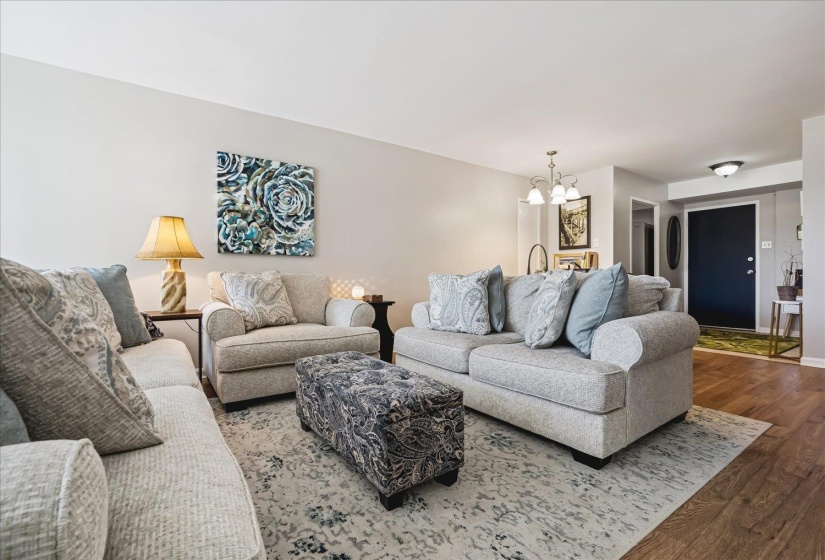 3080 WALNUT GROVE RD, Memphis, Tennessee 38111, 2 Bedroom Bedrooms, 5 Room Rooms,2 BathroomBathrooms,Residential,For Sale,WALNUT GROVE,0,10221467