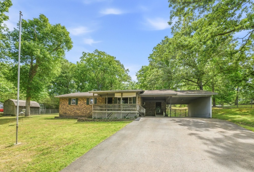 472 OAKVILLE CIR, Parsons, Tennessee 38363, 3 Bedroom Bedrooms, 8 Room Rooms,1.1 BathroomBathrooms,Residential,For Sale,OAKVILLE,0,10221481