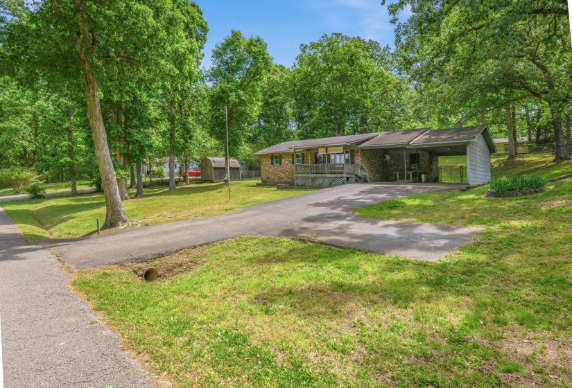 472 OAKVILLE CIR, Parsons, Tennessee 38363, 3 Bedroom Bedrooms, 8 Room Rooms,1.1 BathroomBathrooms,Residential,For Sale,OAKVILLE,0,10221481