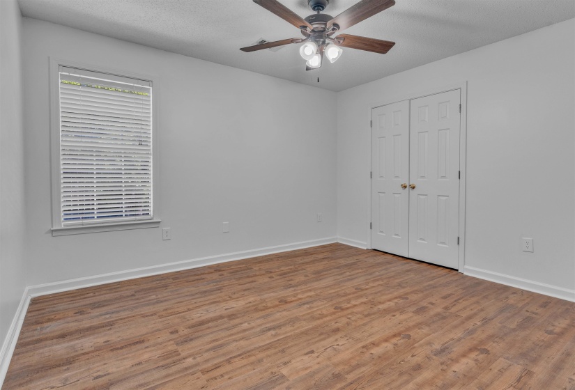 3933 OAK FOREST DR, Bartlett, Tennessee 38135, 4 Bedrooms Bedrooms, 7 Rooms Rooms,2 BathroomsBathrooms,Residential,For Sale,OAK FOREST,10221494