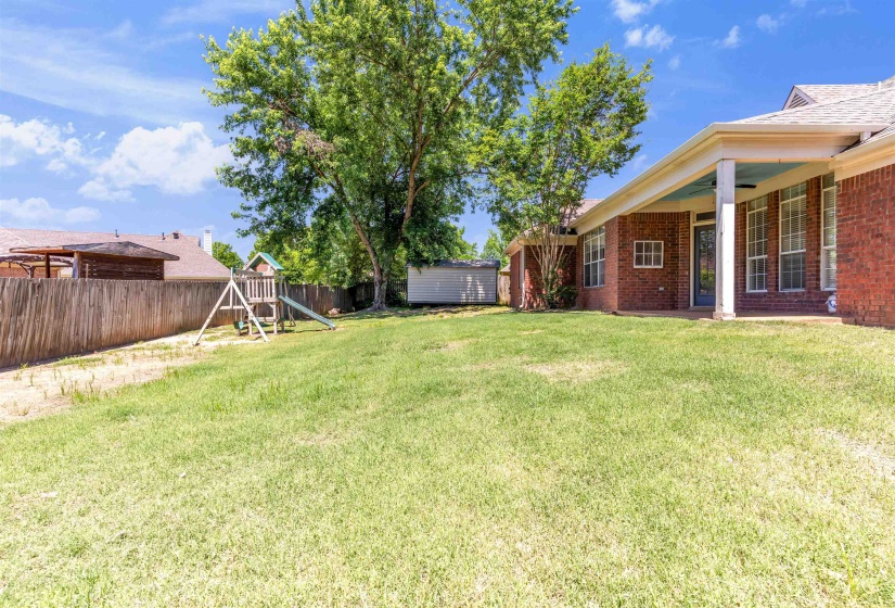 3933 OAK FOREST DR, Bartlett, Tennessee 38135, 4 Bedrooms Bedrooms, 7 Rooms Rooms,2 BathroomsBathrooms,Residential,For Sale,OAK FOREST,10221494
