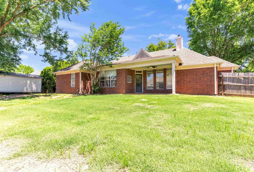 3933 OAK FOREST DR, Bartlett, Tennessee 38135, 4 Bedrooms Bedrooms, 7 Rooms Rooms,2 BathroomsBathrooms,Residential,For Sale,OAK FOREST,10221494