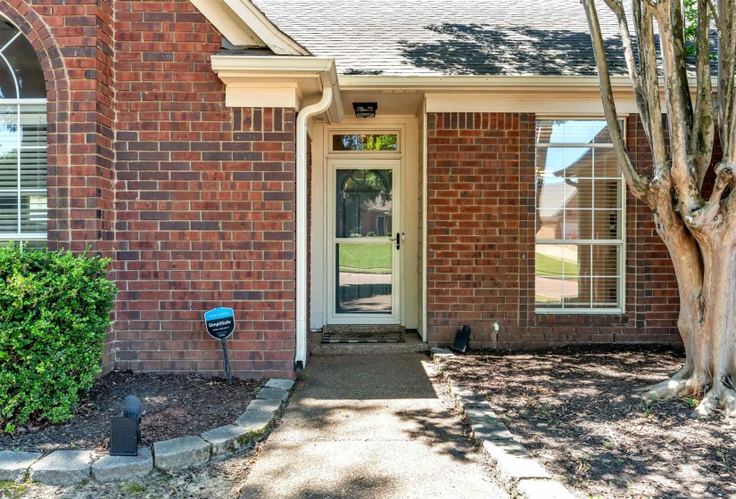 3933 OAK FOREST DR, Bartlett, Tennessee 38135, 4 Bedrooms Bedrooms, 7 Rooms Rooms,2 BathroomsBathrooms,Residential,For Sale,OAK FOREST,10221494