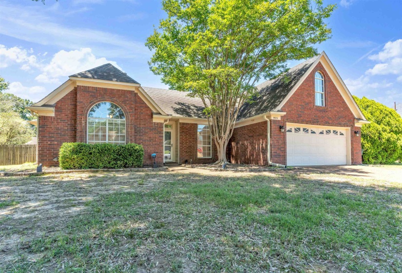3933 OAK FOREST DR, Bartlett, Tennessee 38135, 4 Bedrooms Bedrooms, 7 Rooms Rooms,2 BathroomsBathrooms,Residential,For Sale,OAK FOREST,10221494