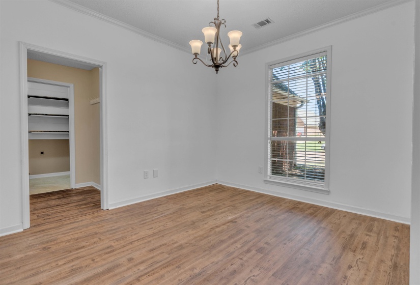 3933 OAK FOREST DR, Bartlett, Tennessee 38135, 4 Bedrooms Bedrooms, 7 Rooms Rooms,2 BathroomsBathrooms,Residential,For Sale,OAK FOREST,10221494