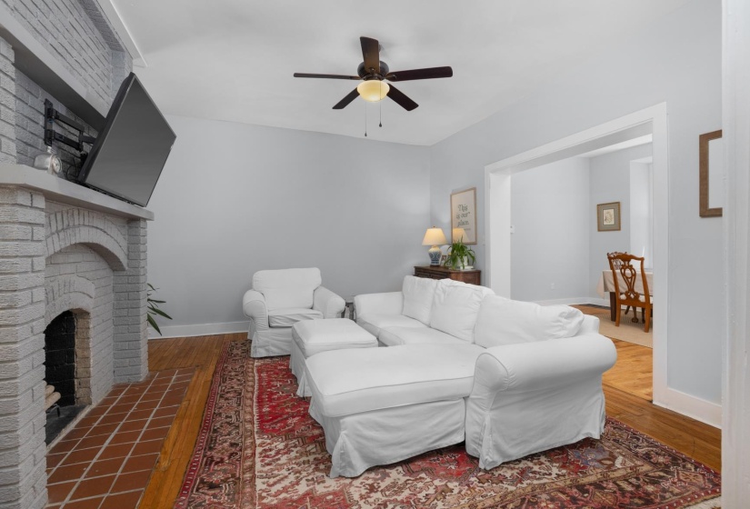 1482 COURT AVE, Memphis, Tennessee 38104, 4 Bedroom Bedrooms, 10 Room Rooms,2 BathroomBathrooms,Residential,For Sale,COURT,0,10221497