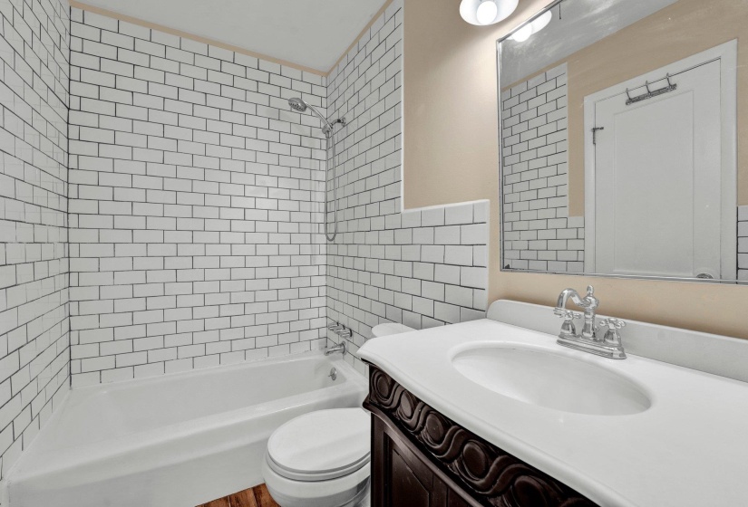 1338 DEARING RD, Memphis, Tennessee 38117, 4 Bedrooms Bedrooms, 7 Rooms Rooms,2 BathroomsBathrooms,Residential,For Sale,DEARING,10221499
