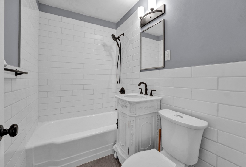 1338 DEARING RD, Memphis, Tennessee 38117, 4 Bedrooms Bedrooms, 7 Rooms Rooms,2 BathroomsBathrooms,Residential,For Sale,DEARING,10221499