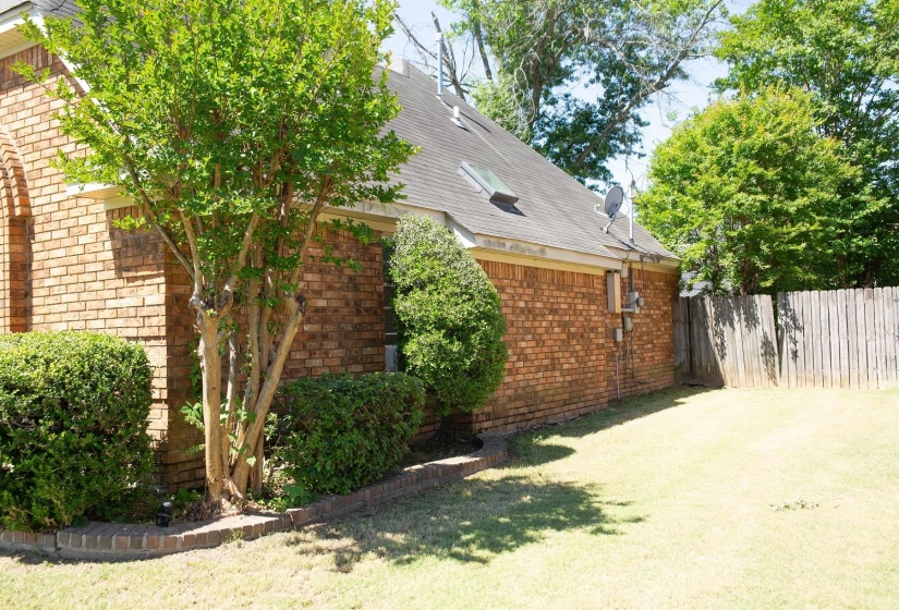 4305 BEAVER CREEK LN, Unincorporated, Tennessee 38125, 4 Bedrooms Bedrooms, 9 Rooms Rooms,3 BathroomsBathrooms,Residential,For Sale,BEAVER CREEK,10221511