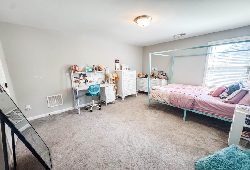 10206 EVERGREEN MANOR CV, Lakeland, Tennessee 38002, 4 Bedrooms Bedrooms, 8 Rooms Rooms,3 BathroomsBathrooms,Rental Properties,For Sale,EVERGREEN MANOR,10221542
