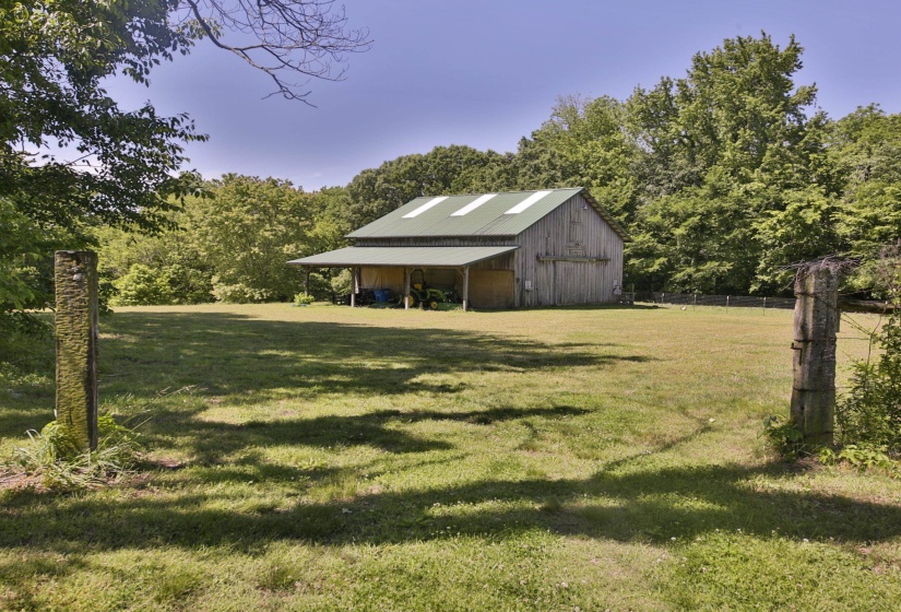 901 ARMSTRONG RD, Drummonds, Tennessee 38023, 4 Bedroom Bedrooms, 10 Room Rooms,3 BathroomBathrooms,Residential,For Sale,ARMSTRONG,0,10221514