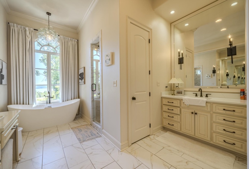 105 RIVIERA CV, Savannah, Tennessee 38372, 4 Bedroom Bedrooms, 9 Room Rooms,5.1 BathroomBathrooms,Residential,For Sale,RIVIERA,0,10221532
