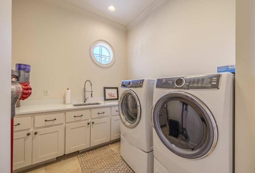 105 RIVIERA CV, Savannah, Tennessee 38372, 4 Bedroom Bedrooms, 9 Room Rooms,5.1 BathroomBathrooms,Residential,For Sale,RIVIERA,0,10221532