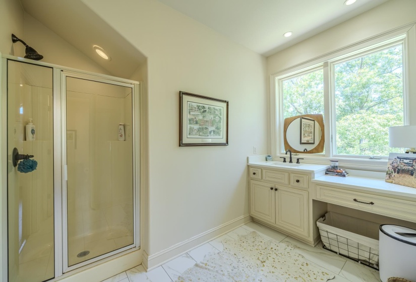 105 RIVIERA CV, Savannah, Tennessee 38372, 4 Bedroom Bedrooms, 9 Room Rooms,5.1 BathroomBathrooms,Residential,For Sale,RIVIERA,0,10221532