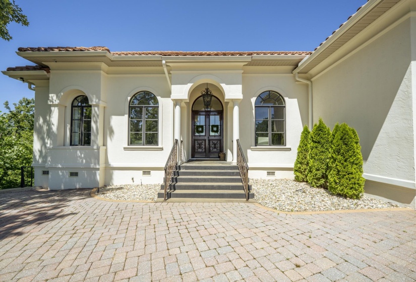 105 RIVIERA CV, Savannah, Tennessee 38372, 4 Bedroom Bedrooms, 9 Room Rooms,5.1 BathroomBathrooms,Residential,For Sale,RIVIERA,0,10221532