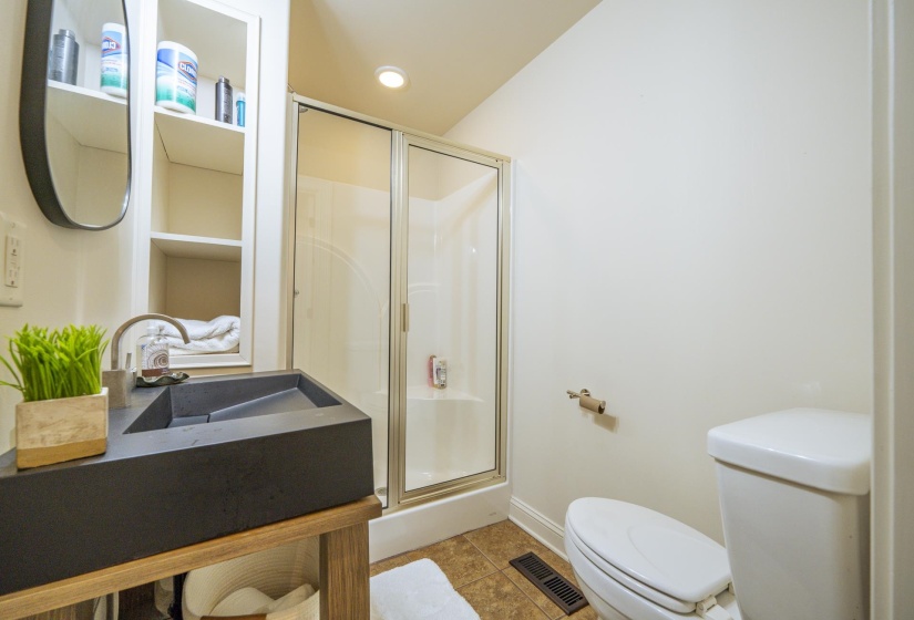 105 RIVIERA CV, Savannah, Tennessee 38372, 4 Bedroom Bedrooms, 9 Room Rooms,5.1 BathroomBathrooms,Residential,For Sale,RIVIERA,0,10221532