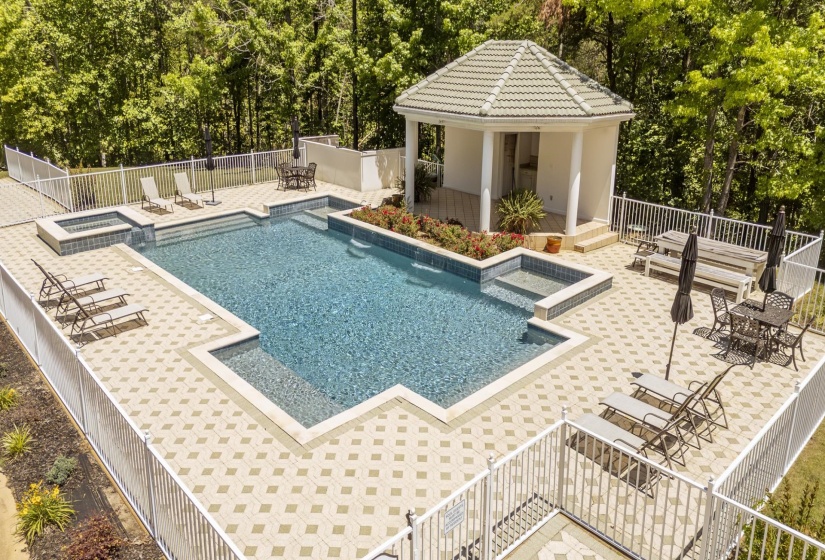 105 RIVIERA CV, Savannah, Tennessee 38372, 4 Bedroom Bedrooms, 9 Room Rooms,5.1 BathroomBathrooms,Residential,For Sale,RIVIERA,0,10221532