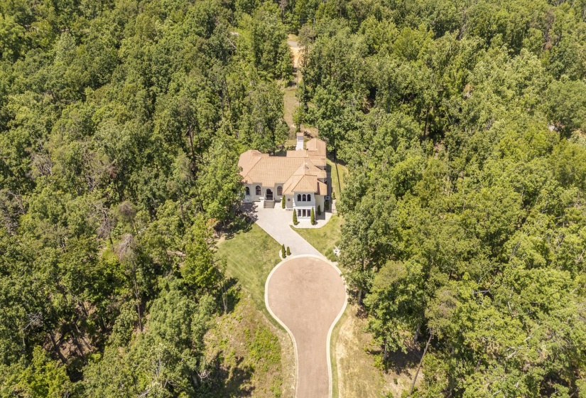 105 RIVIERA CV, Savannah, Tennessee 38372, 4 Bedroom Bedrooms, 9 Room Rooms,5.1 BathroomBathrooms,Residential,For Sale,RIVIERA,0,10221532
