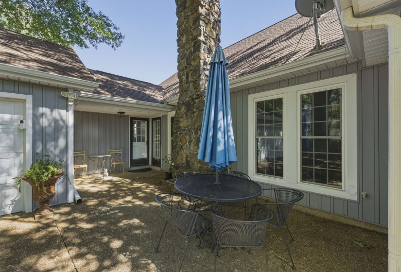 5866 SWEET OAK CV, Bartlett, Tennessee 38134, 4 Bedrooms Bedrooms, 8 Rooms Rooms,3 BathroomsBathrooms,Residential,For Sale,SWEET OAK,10221535