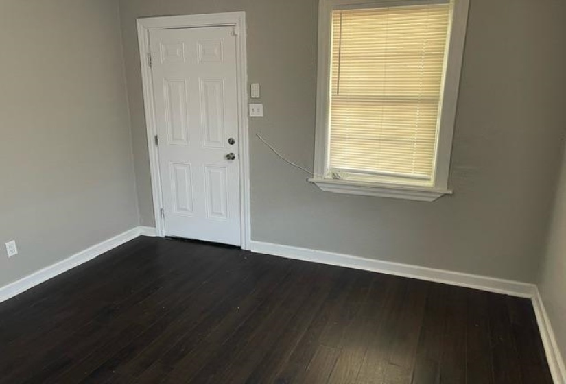 2155 CURRY AVE, Memphis, Tennessee 38108, 3 Bedrooms Bedrooms, 6 Rooms Rooms,2 BathroomsBathrooms,Residential,For Sale,CURRY,10221548