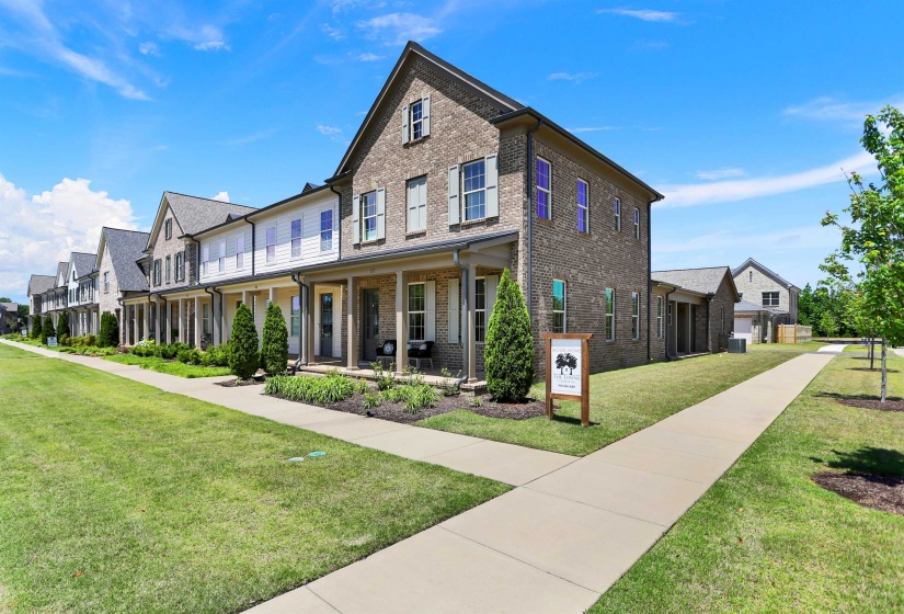 877 UFTON ALY, Collierville, Tennessee 38017, 3 Bedroom Bedrooms, 7 Room Rooms,2.1 BathroomBathrooms,Residential,For Sale,UFTON,0,10221562