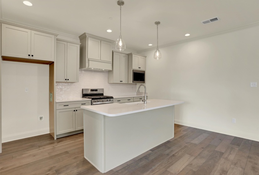 483 ARMEL DR, Collierville, Tennessee 38017, 3 Bedroom Bedrooms, 8 Room Rooms,2.1 BathroomBathrooms,Residential,For Sale,ARMEL,0,10221563