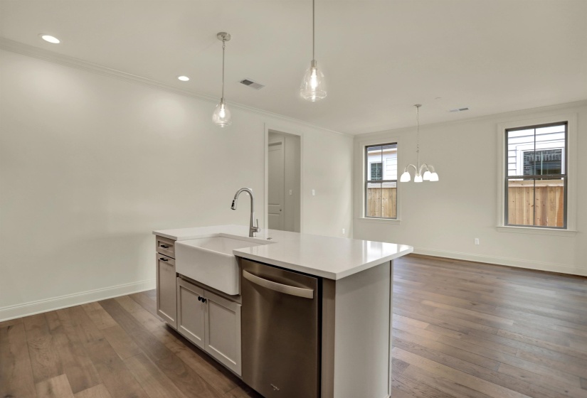 483 ARMEL DR, Collierville, Tennessee 38017, 3 Bedroom Bedrooms, 8 Room Rooms,2.1 BathroomBathrooms,Residential,For Sale,ARMEL,0,10221563