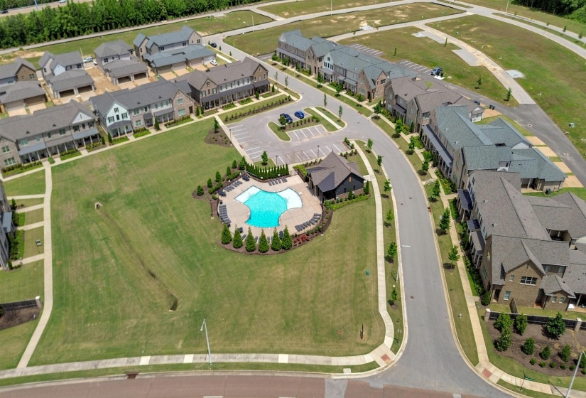 932 ALDWICK DR, Collierville, Tennessee 38017, 3 Bedroom Bedrooms, 7 Room Rooms,2.1 BathroomBathrooms,Residential,For Sale,ALDWICK,0,10221568