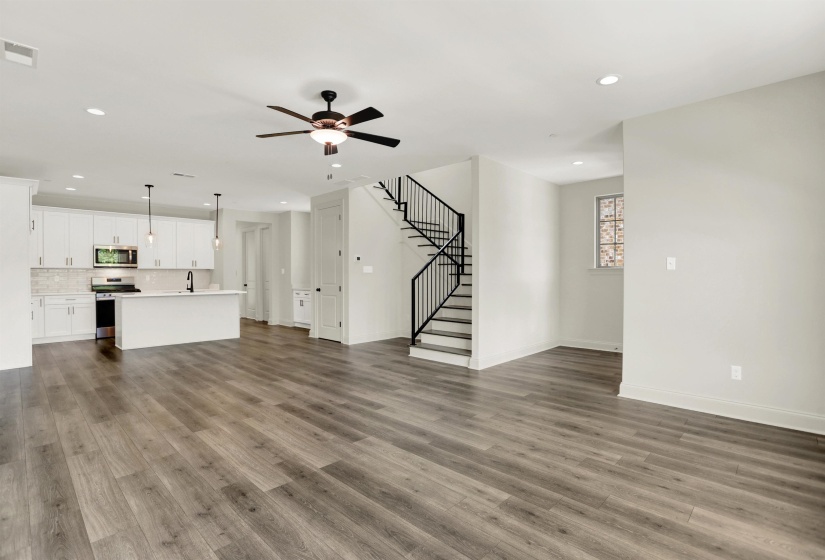 899 ALDWICK DR, Collierville, Tennessee 38017, 3 Bedroom Bedrooms, 7 Room Rooms,2.1 BathroomBathrooms,Residential,For Sale,ALDWICK,0,10221569