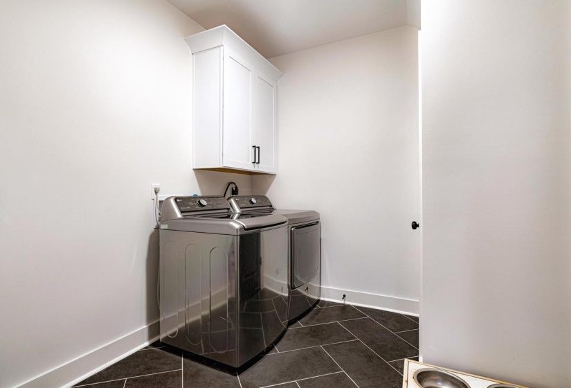 245 HIGHLAND PARK CV, Oakland, Tennessee 38060, 4 Bedroom Bedrooms, 8 Room Rooms,3 BathroomBathrooms,Residential,For Sale,HIGHLAND PARK,0,10221570