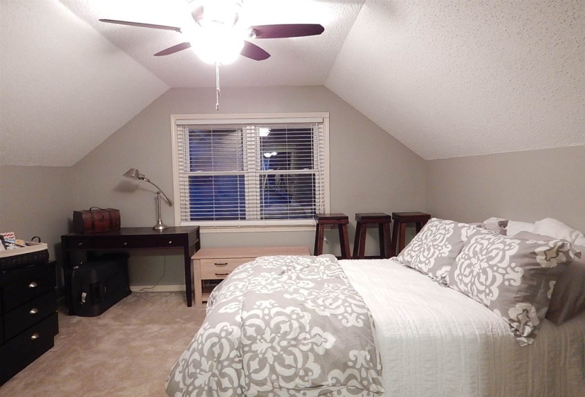 461 DOVE VALLEY RD, Collierville, Tennessee 38017, 4 Bedrooms Bedrooms, 8 Rooms Rooms,2 BathroomsBathrooms,Rental Properties,For Sale,DOVE VALLEY,10221578
