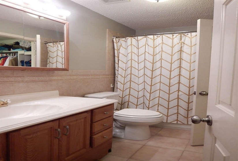 461 DOVE VALLEY RD, Collierville, Tennessee 38017, 4 Bedrooms Bedrooms, 8 Rooms Rooms,2 BathroomsBathrooms,Rental Properties,For Sale,DOVE VALLEY,10221578