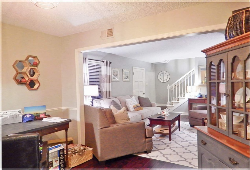 461 DOVE VALLEY RD, Collierville, Tennessee 38017, 4 Bedrooms Bedrooms, 8 Rooms Rooms,2 BathroomsBathrooms,Rental Properties,For Sale,DOVE VALLEY,10221578