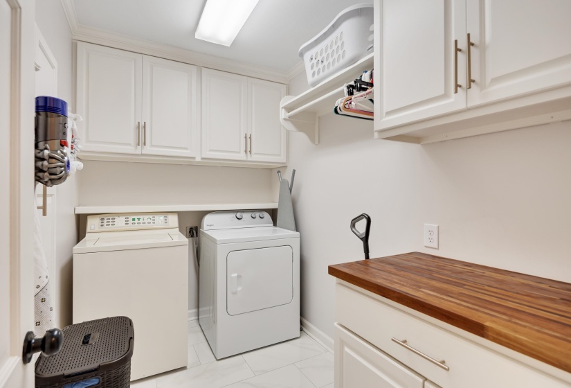2375 MASSEY RD, Memphis, Tennessee 38119, 4 Bedroom Bedrooms, 10 Room Rooms,2.1 BathroomBathrooms,Residential,For Sale,MASSEY,0,10221493