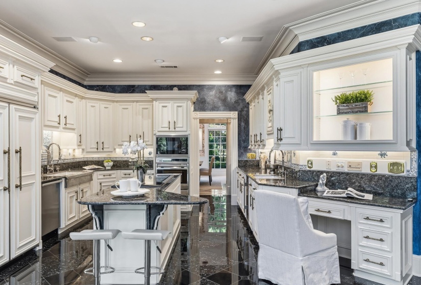 5870 GARDEN REACH CV, Memphis, Tennessee 38120, 4 Bedroom Bedrooms, 10 Room Rooms,5.1 BathroomBathrooms,Residential,For Sale,GARDEN REACH,0,10221571