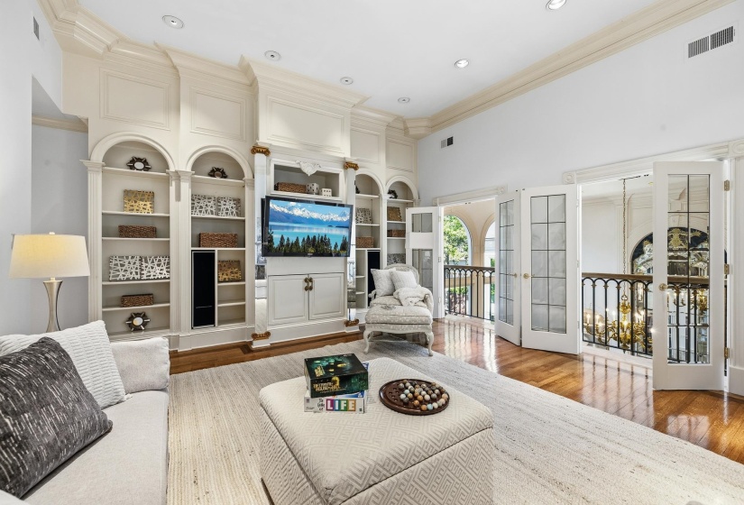 5870 GARDEN REACH CV, Memphis, Tennessee 38120, 4 Bedroom Bedrooms, 10 Room Rooms,5.1 BathroomBathrooms,Residential,For Sale,GARDEN REACH,0,10221571