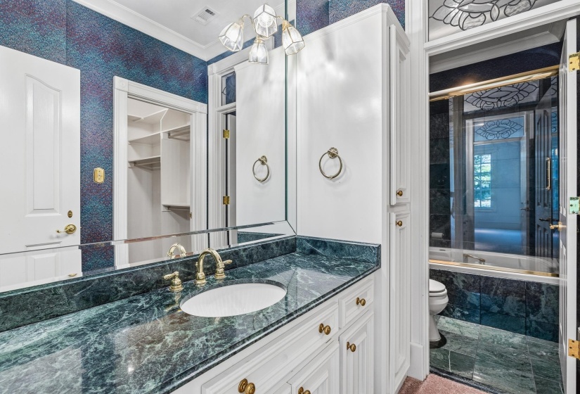 5870 GARDEN REACH CV, Memphis, Tennessee 38120, 4 Bedroom Bedrooms, 10 Room Rooms,5.1 BathroomBathrooms,Residential,For Sale,GARDEN REACH,0,10221571