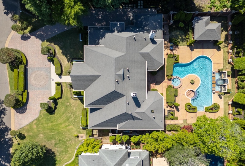 5870 GARDEN REACH CV, Memphis, Tennessee 38120, 4 Bedroom Bedrooms, 10 Room Rooms,5.1 BathroomBathrooms,Residential,For Sale,GARDEN REACH,0,10221571