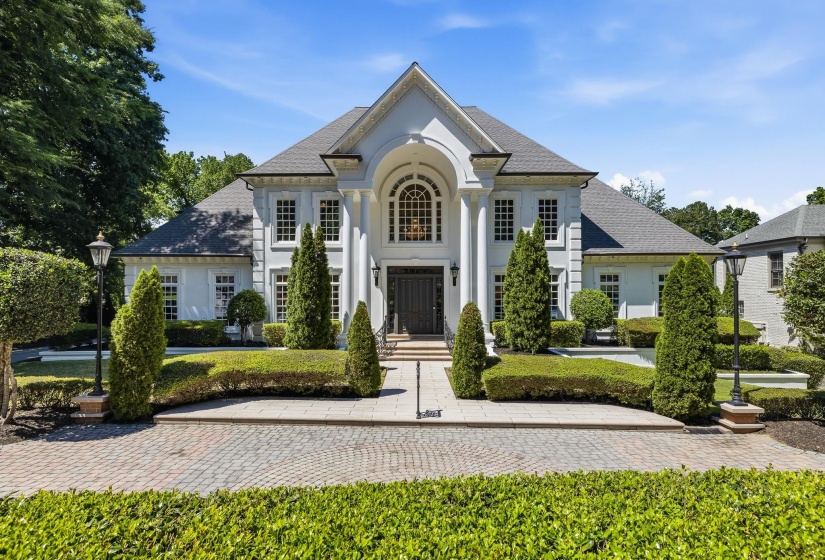 5870 GARDEN REACH CV, Memphis, Tennessee 38120, 4 Bedroom Bedrooms, 10 Room Rooms,5.1 BathroomBathrooms,Residential,For Sale,GARDEN REACH,0,10221571
