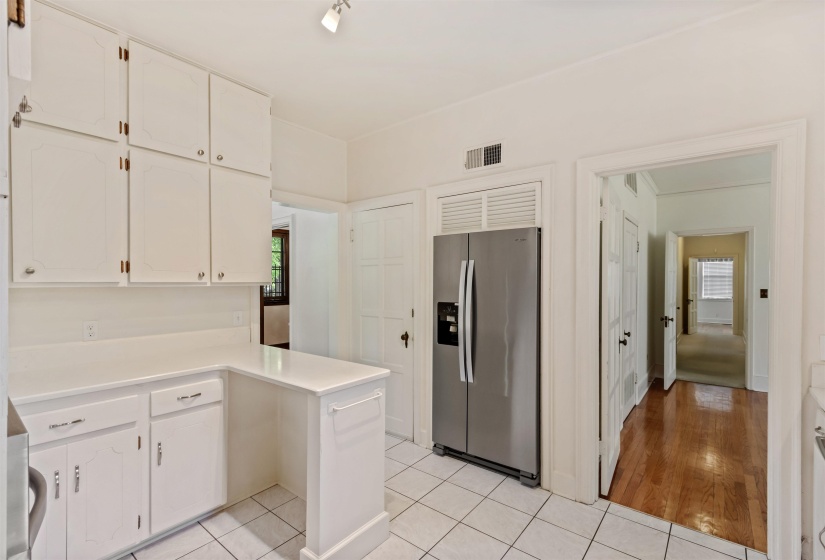 753 CYPRESS DR, Memphis, Tennessee 38112, 4 Bedrooms Bedrooms, 9 Rooms Rooms,2.1 BathroomsBathrooms,Residential,For Sale,CYPRESS,10221573