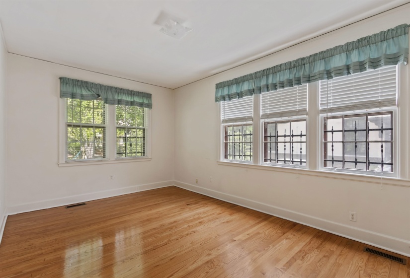753 CYPRESS DR, Memphis, Tennessee 38112, 4 Bedrooms Bedrooms, 9 Rooms Rooms,2.1 BathroomsBathrooms,Residential,For Sale,CYPRESS,10221573