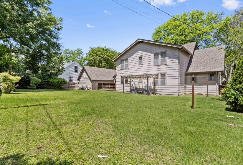 753 CYPRESS DR, Memphis, Tennessee 38112, 4 Bedrooms Bedrooms, 9 Rooms Rooms,2.1 BathroomsBathrooms,Residential,For Sale,CYPRESS,10221573