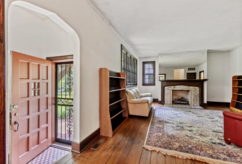 753 CYPRESS DR, Memphis, Tennessee 38112, 4 Bedrooms Bedrooms, 9 Rooms Rooms,2.1 BathroomsBathrooms,Residential,For Sale,CYPRESS,10221573