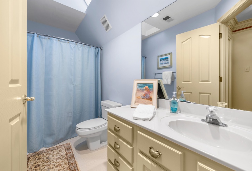 3290 WINDEMERE CIR, Memphis, Tennessee 38125, 4 Bedroom Bedrooms, 8 Room Rooms,3.1 BathroomBathrooms,Residential,For Sale,WINDEMERE,0,10221582